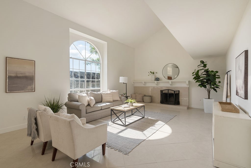 MLS #CV25245981 image #4