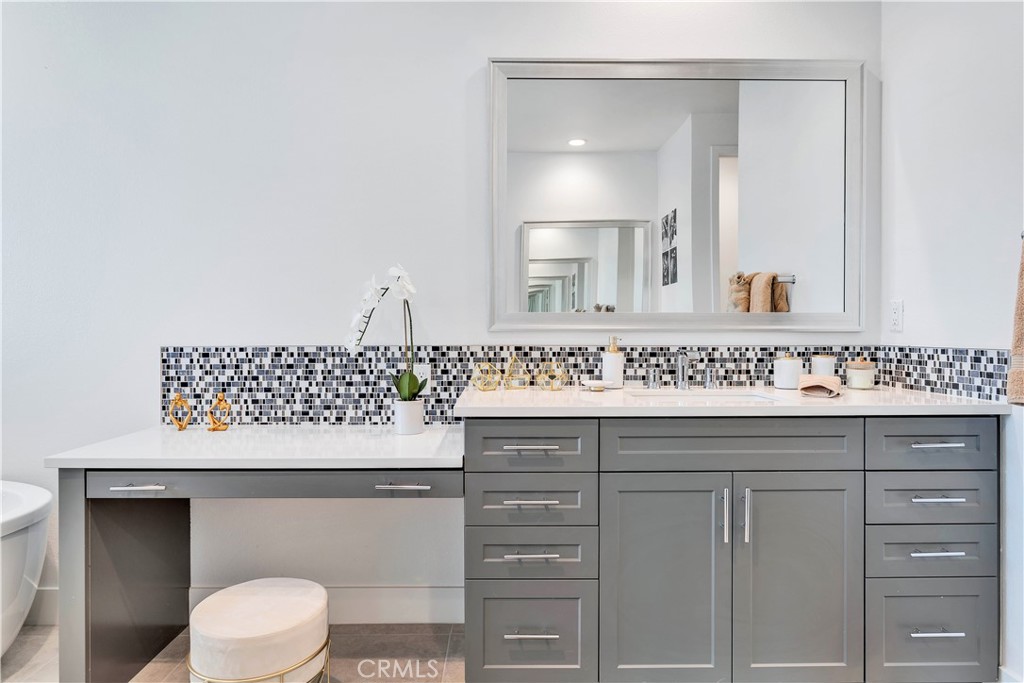 MLS #CV25246460 image #23