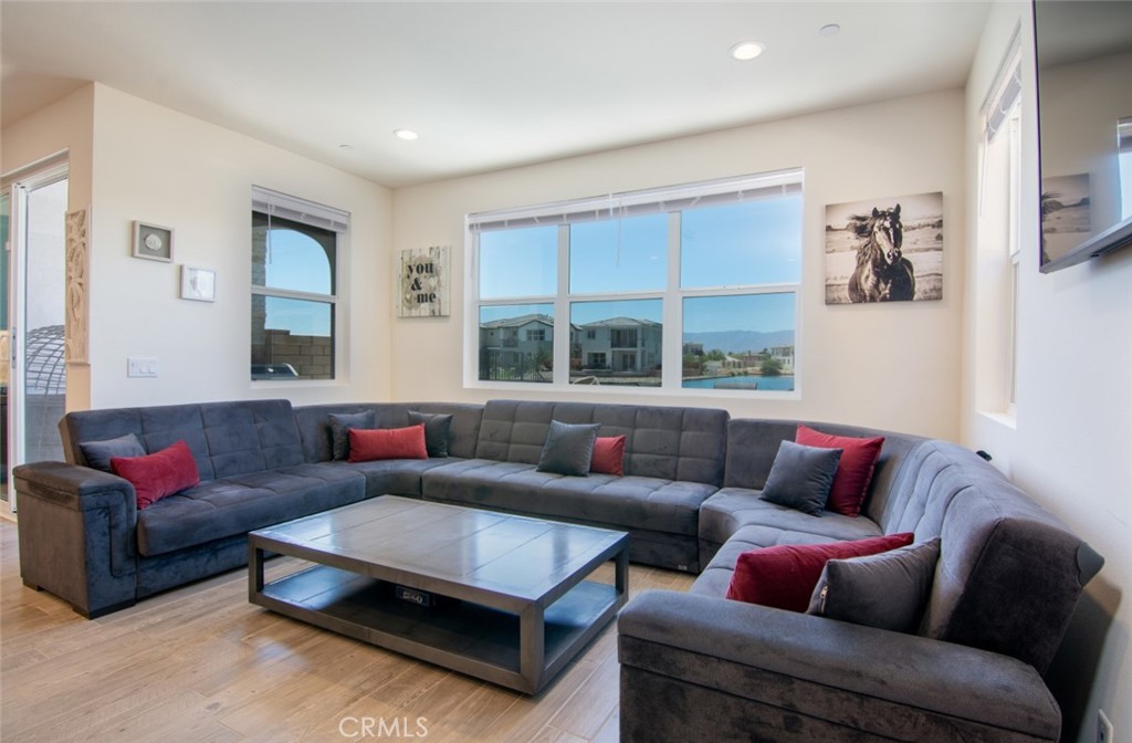 MLS #CV25246468 image #8