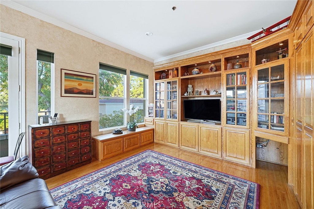 MLS #CV25247509 image #3