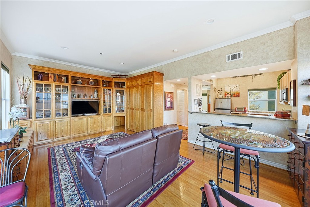 MLS #CV25247509 image #7