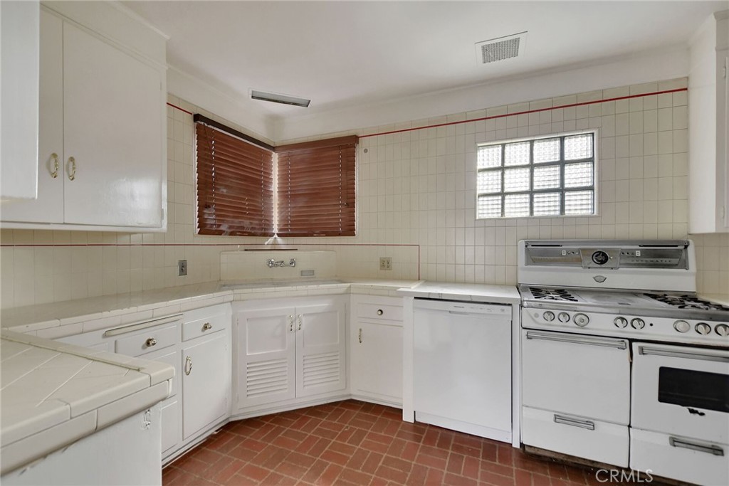 MLS #CV25248373 image #3