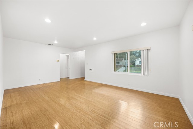 MLS #CV25249307 image #8