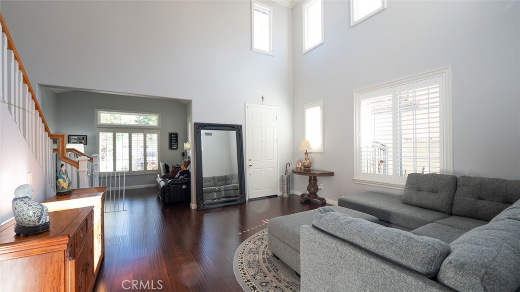 MLS #CV25250479 image #11