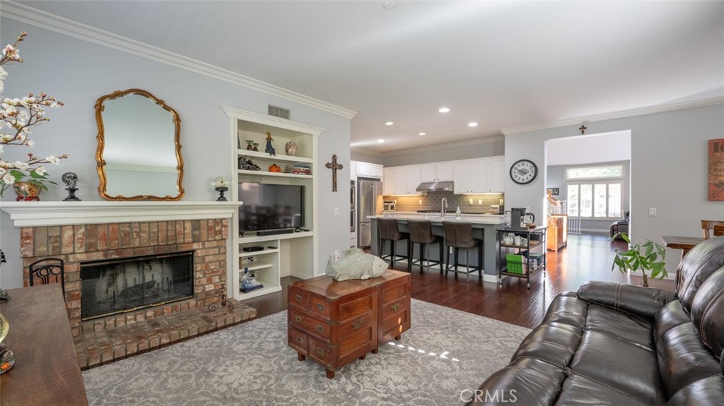 MLS #CV25250479 image #16