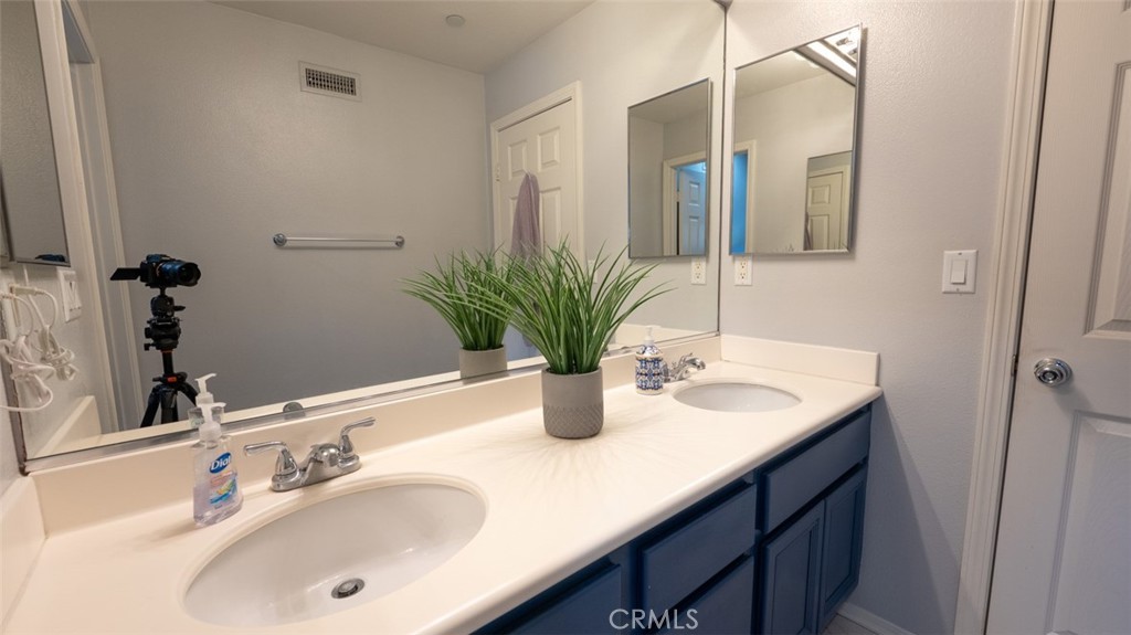 MLS #CV25250479 image #35