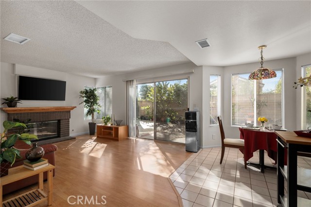 MLS #CV25250860 image #12