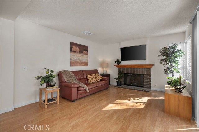 MLS #CV25250860 image #13