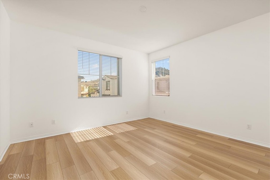 MLS #CV25251018 image #18