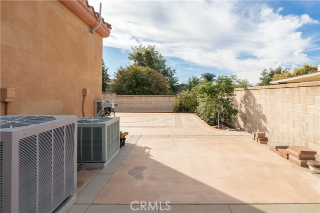 MLS #CV25251024 image #8