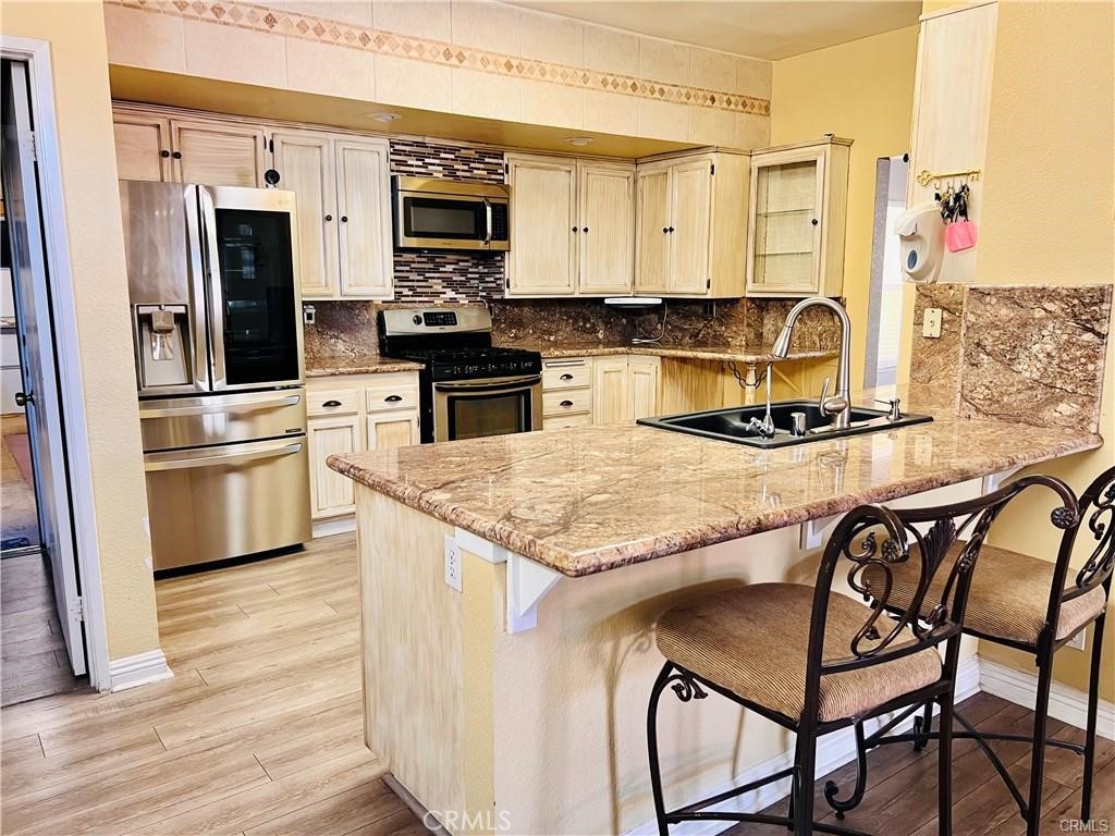 MLS #CV25187504 image #2