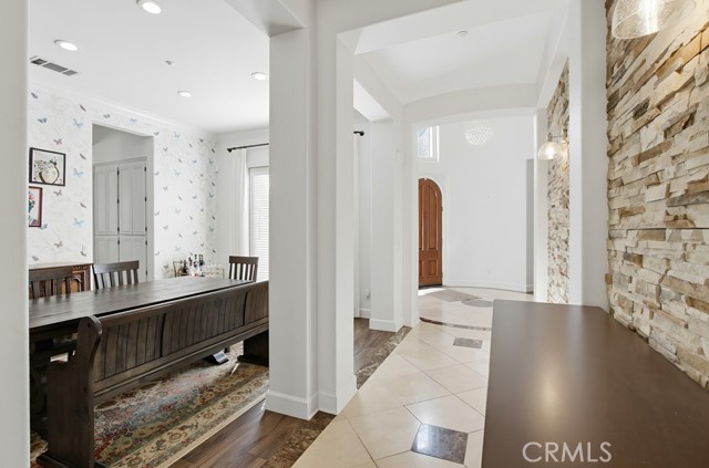 MLS #CV25254188 image #5