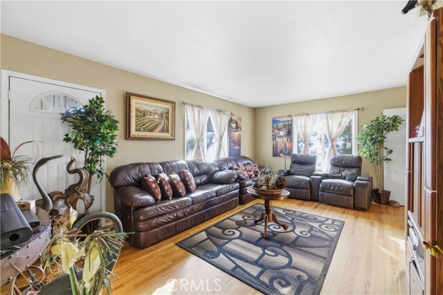 MLS #CV25254279 image #9