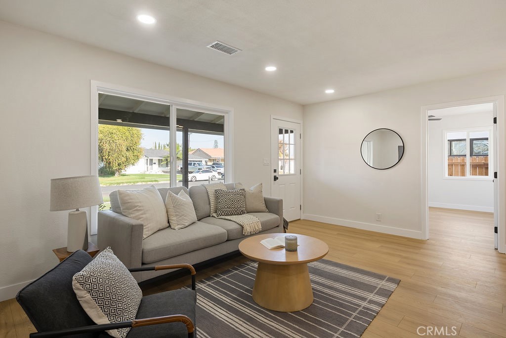 MLS #CV25254861 image #3