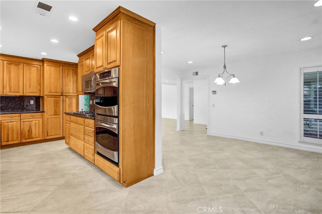 MLS #CV25255172 image #13