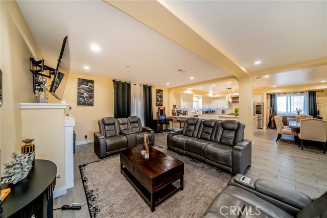 MLS #CV25257112 image #17