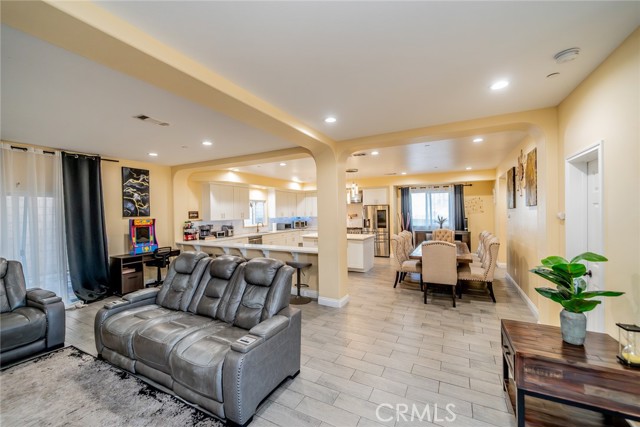 MLS #CV25257112 image #9