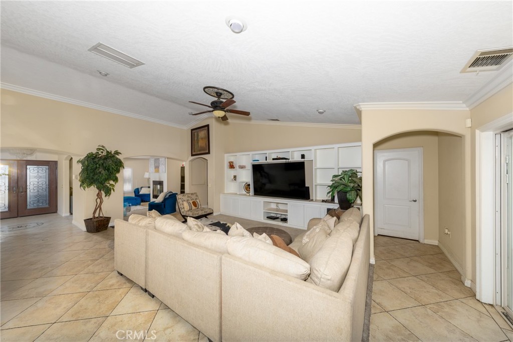 MLS #CV25257476 image #10