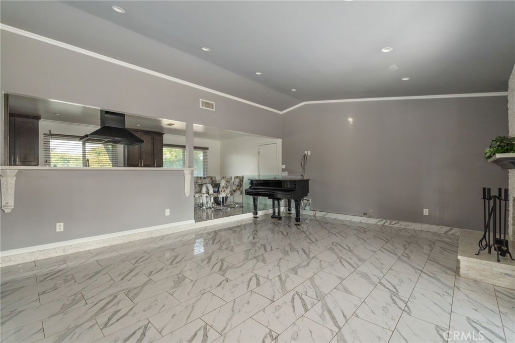 MLS #CV25259235 image #17