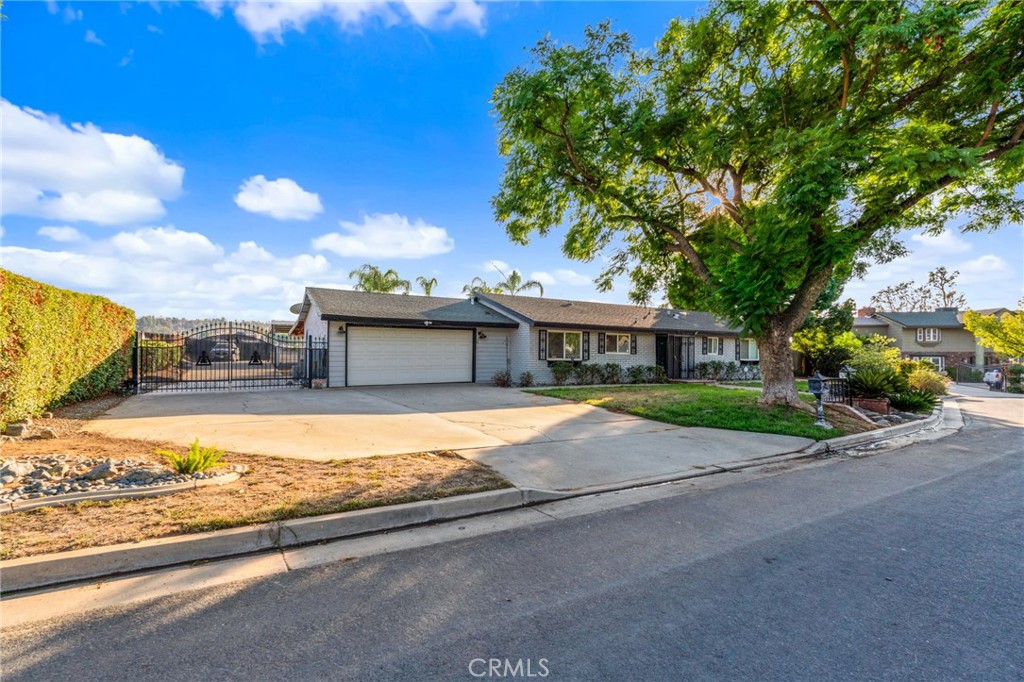 MLS #CV25259235 image #2