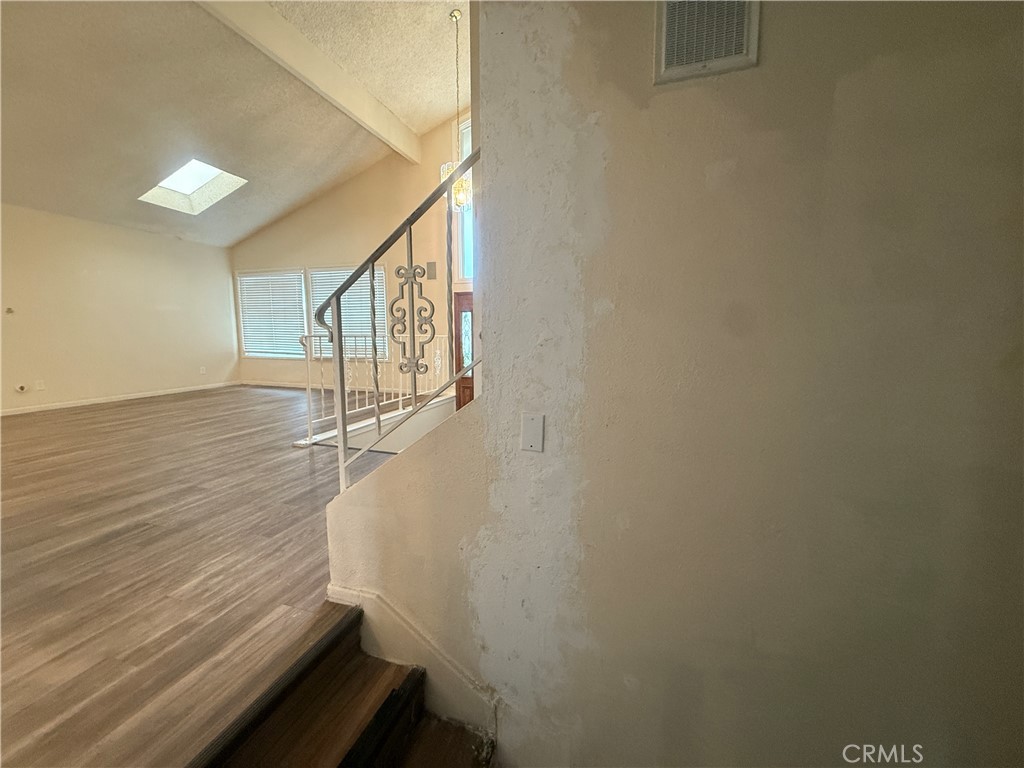 MLS #CV25259942 image #27