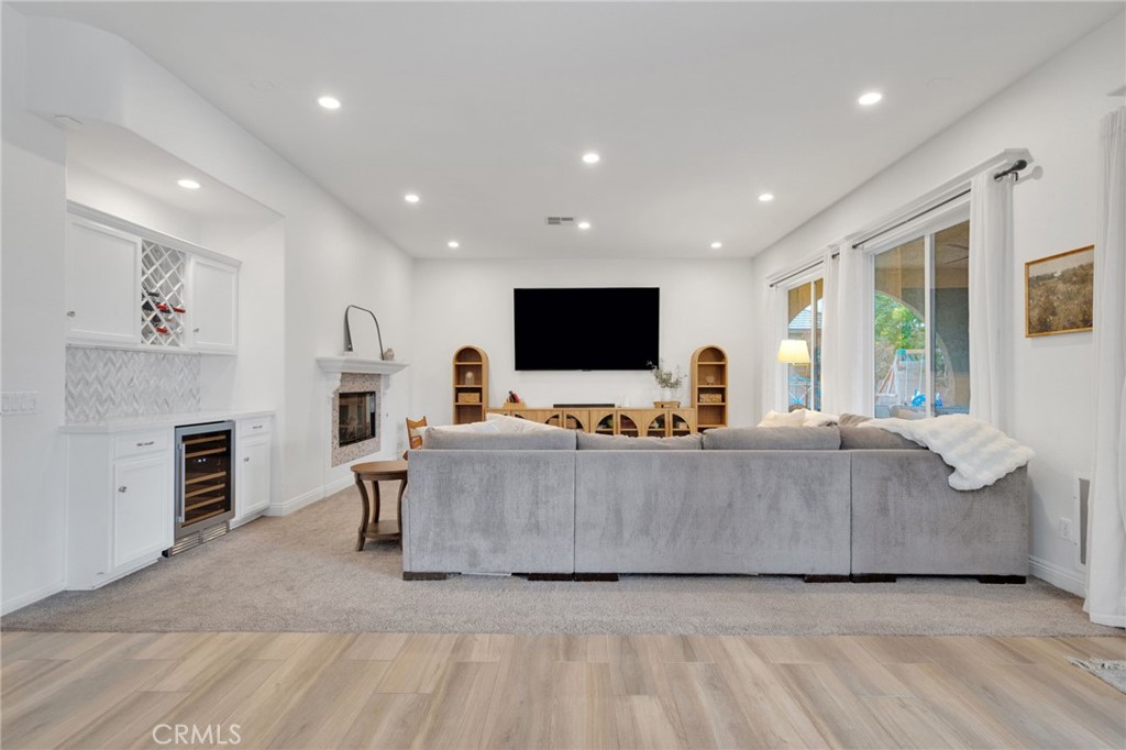 MLS #CV25260033 image #13