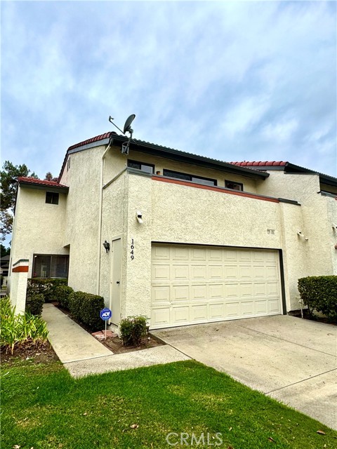 MLS #CV25261523 image #1