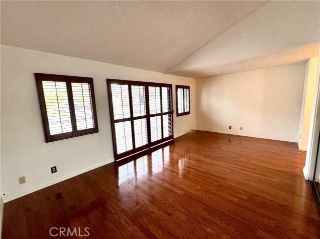 MLS #CV25261523 image #17