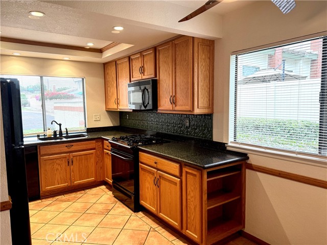 MLS #CV25261523 image #8