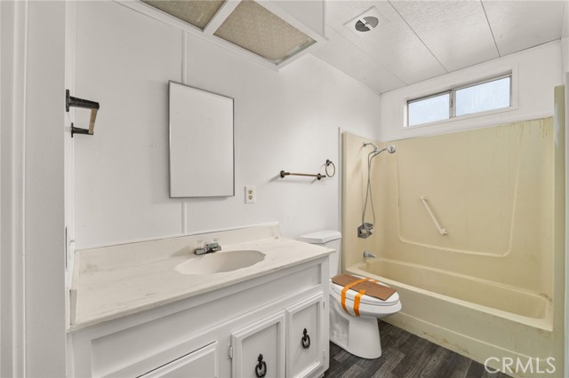 MLS #CV25261813 image #21