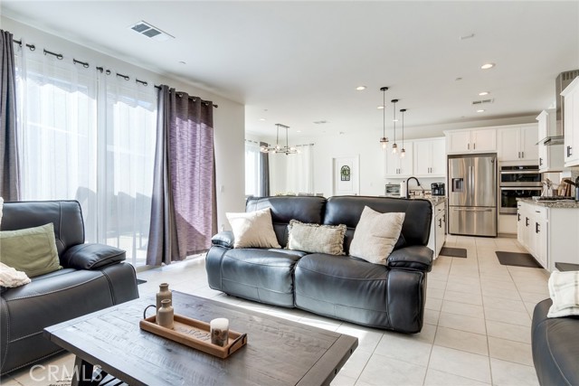 MLS #CV25261834 image #10