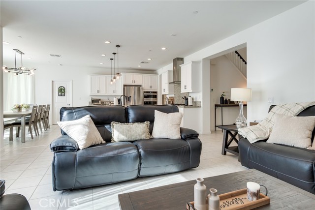 MLS #CV25261834 image #9