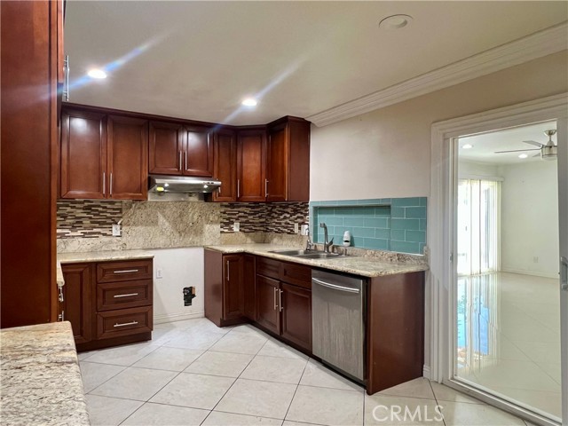 MLS #CV25262598 image #11