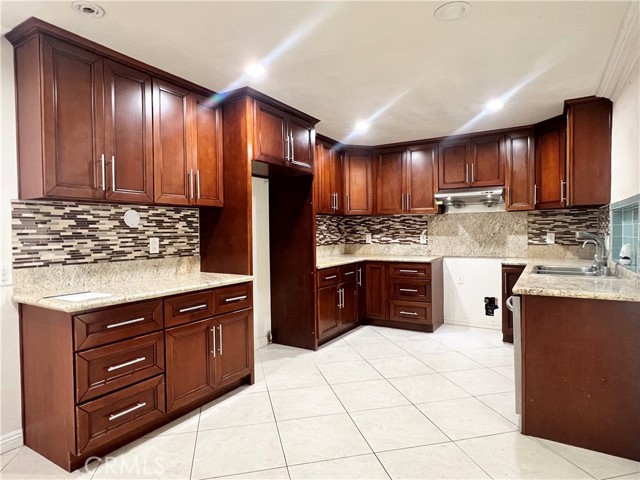 MLS #CV25262598 image #13