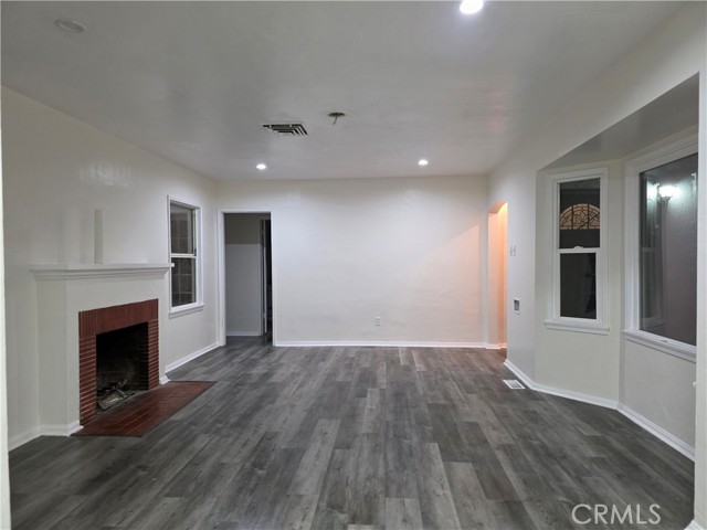 MLS #CV25262916 image #2