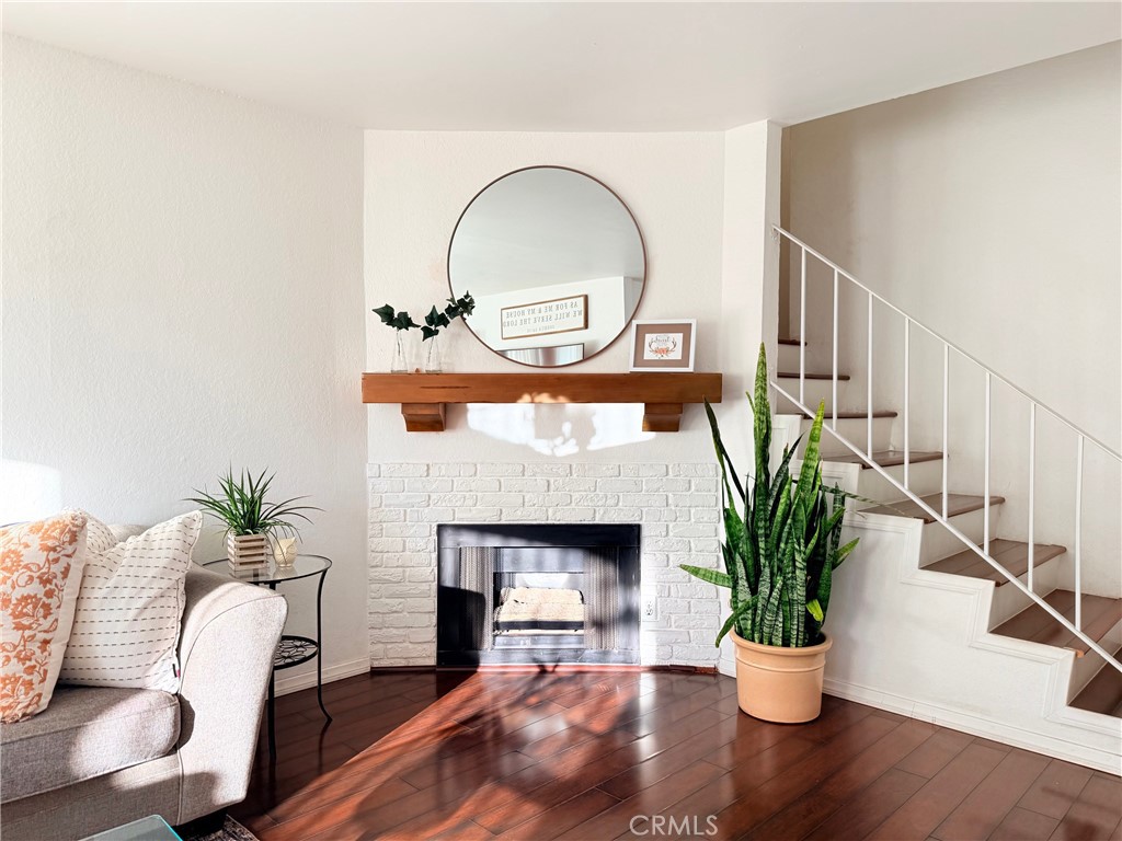 MLS #CV25265375 image #1