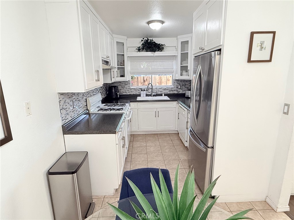 MLS #CV25265375 image #5