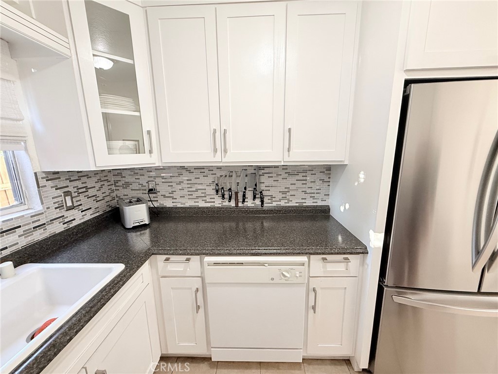 MLS #CV25265375 image #8