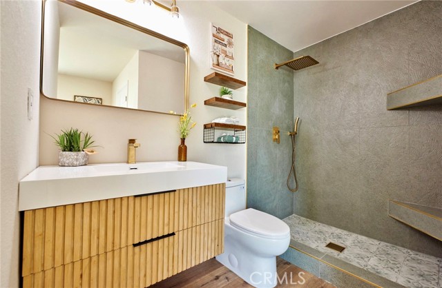 MLS #CV25267435 image #11