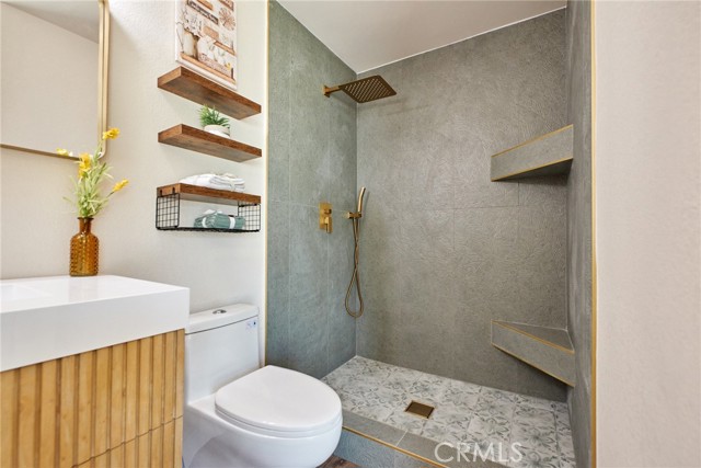 MLS #CV25267435 image #12