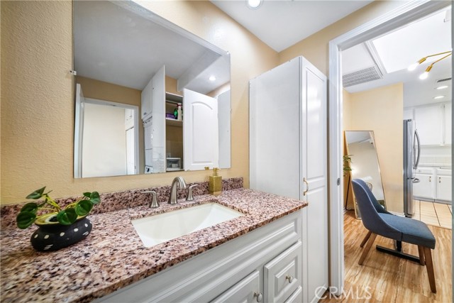 MLS #CV25268315 image #24