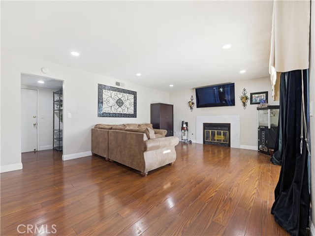 MLS #CV25268862 image #3