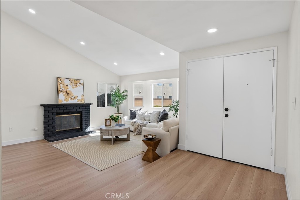 MLS #CV25269934 image #3