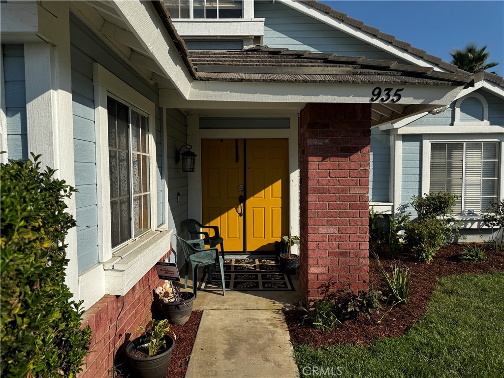 MLS #CV25270308 image #2