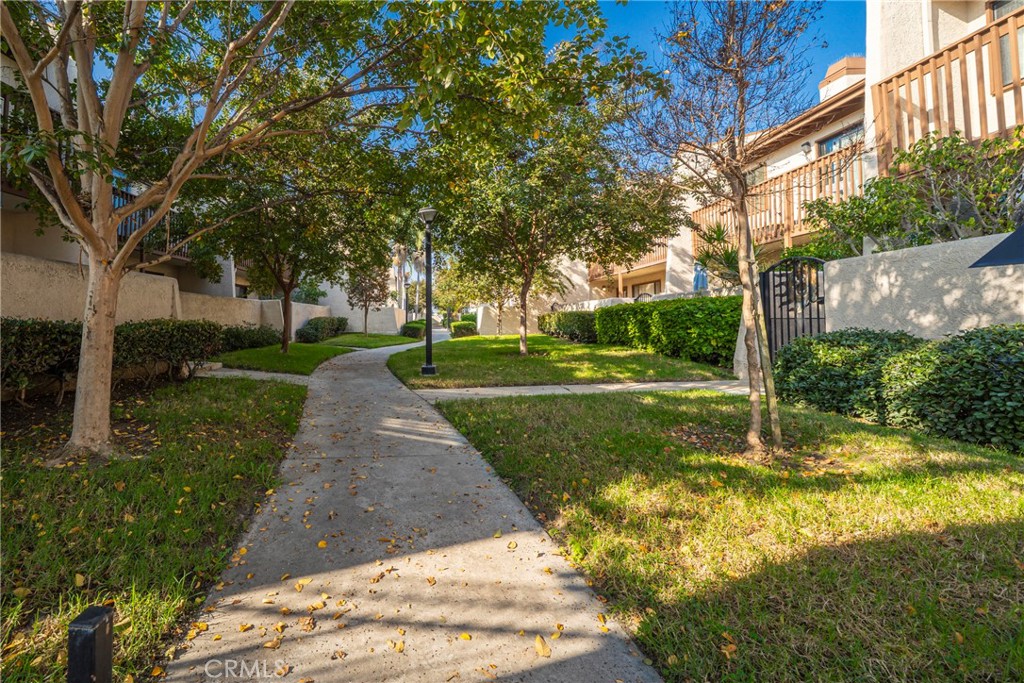 MLS #CV25270561 image #1