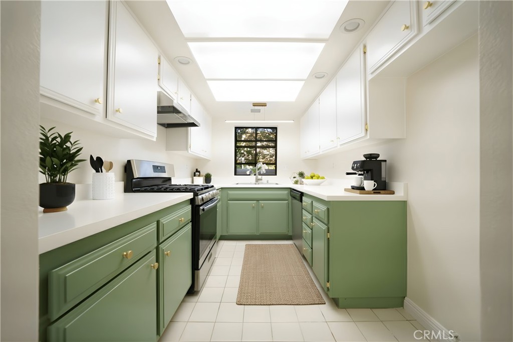 MLS #CV25270561 image #10