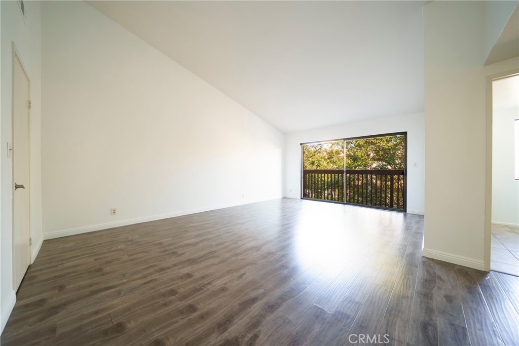 MLS #CV25270561 image #21