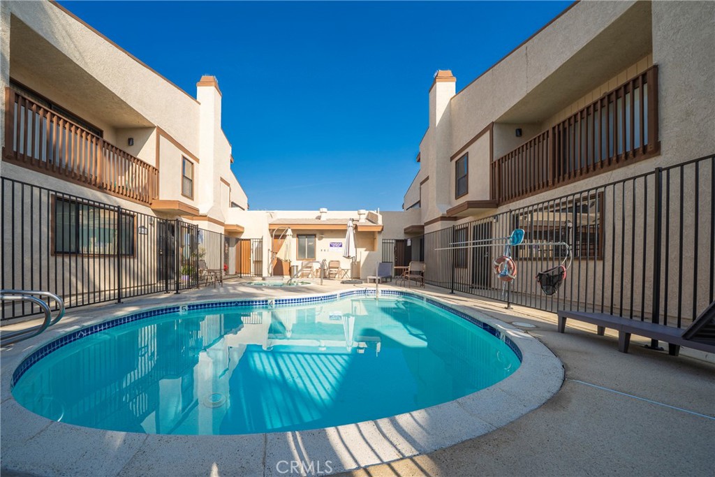 MLS #CV25270561 image #33