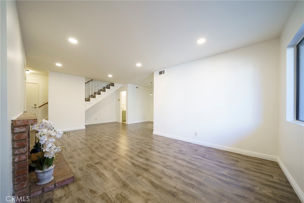 MLS #CV25270561 image #6