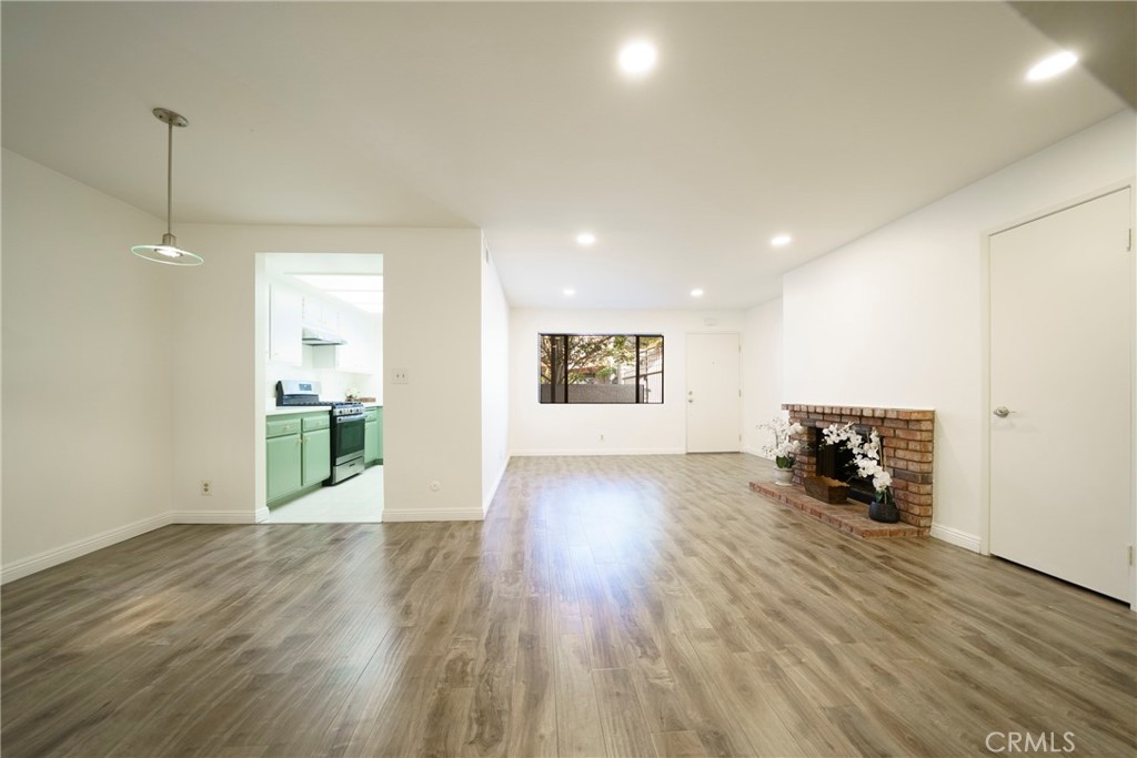 MLS #CV25270561 image #8